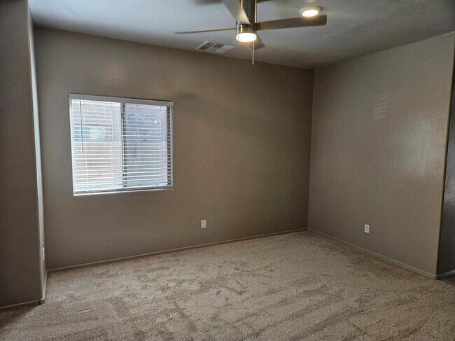 Building Photo - 36337 W Velazquez Dr