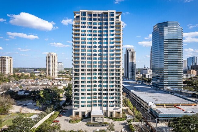 1275 S Post Oak Ln - Belfiore