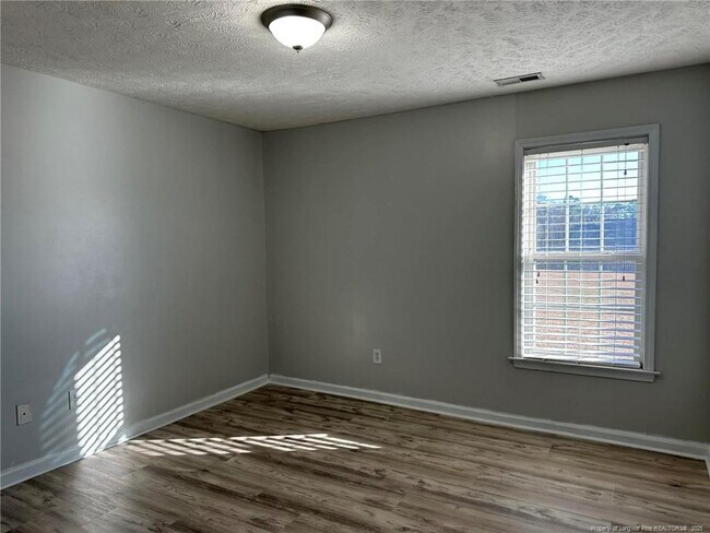 Building Photo - 115 Mckinley Dr