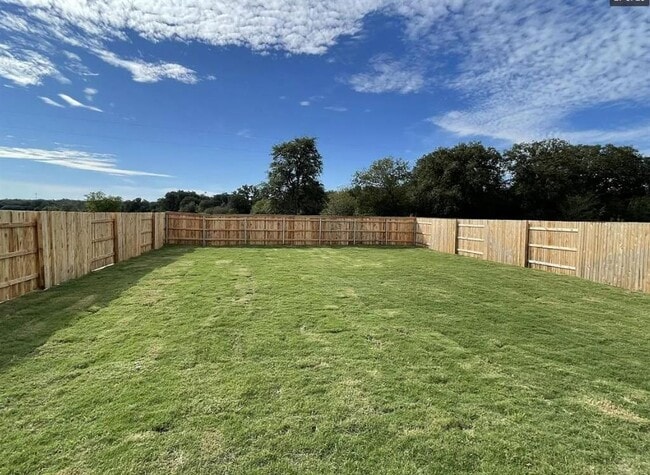 Building Photo - 119 Isaac Millsaps Trl