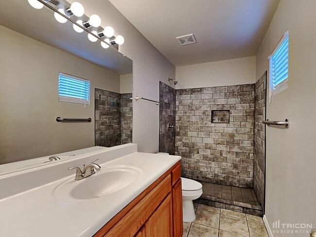 Building Photo - 30610 N Coral Bean Dr