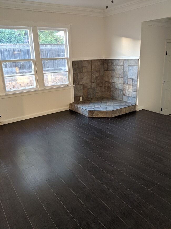 Building Photo - 931 Rock Springs Rd