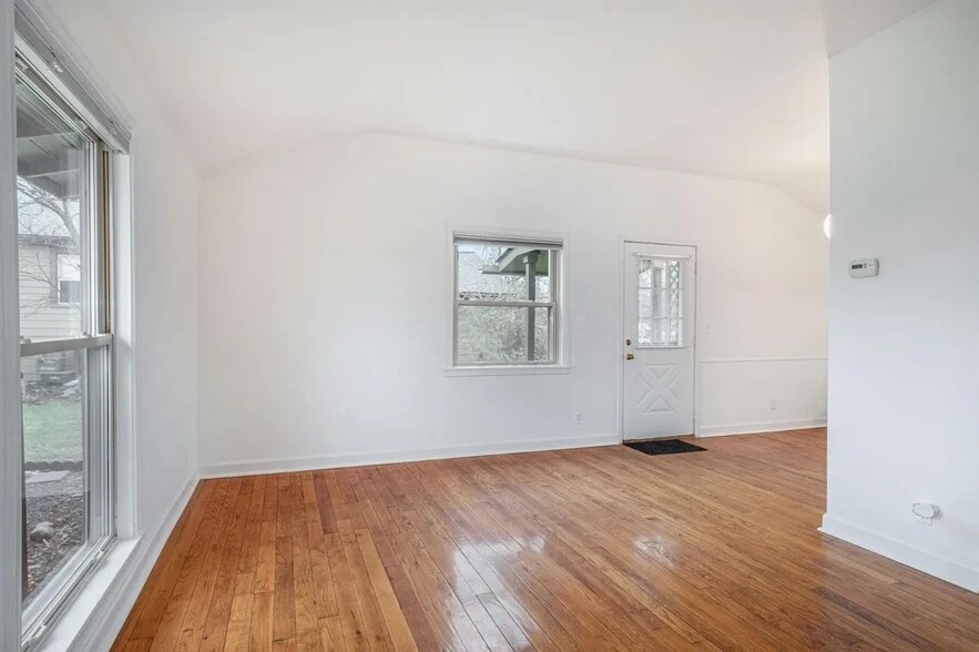 Building Photo - 3412 Edgewood Dr