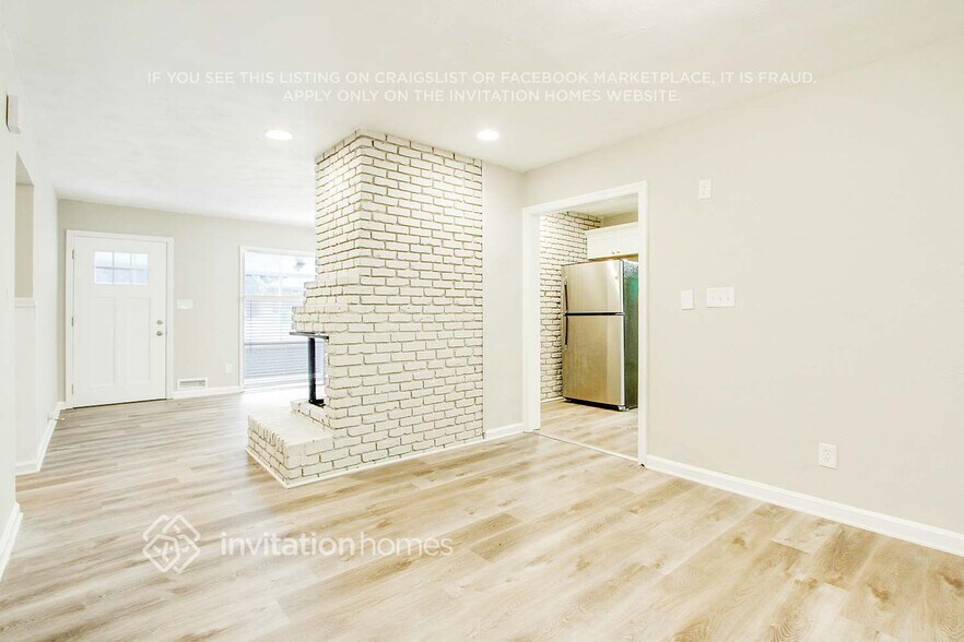 Building Photo - 1921 Cindy Dr