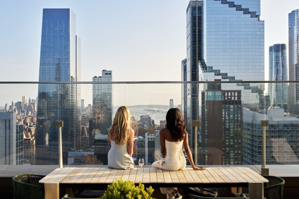 Building Photo - 550 Tenth Avenue