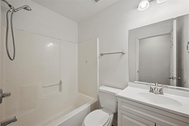 Building Photo - 510 S 1st St