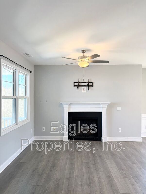 Building Photo - 472 Jackson Pond Dr