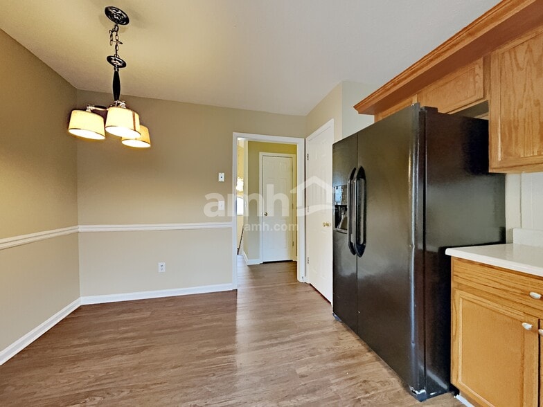 Building Photo - 5135 Thorin Oak Cir