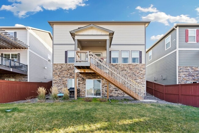 Building Photo - 4 Bedroom Overlooking Orchard in Windsor