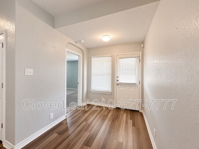Building Photo - 8936 Taylor Grv