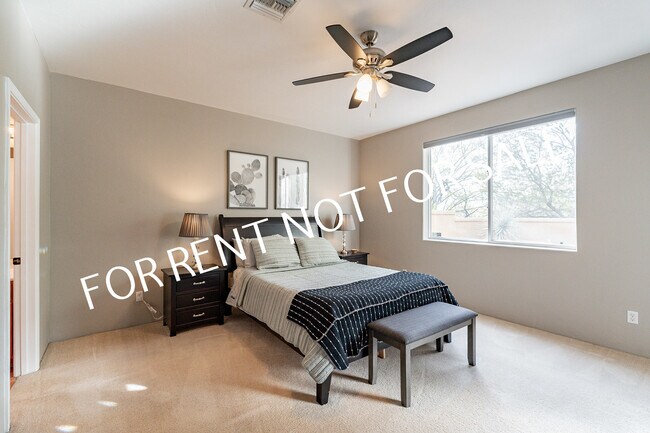 Building Photo - 12765 Walking Deer Pl