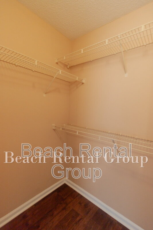 Building Photo - 3774 Hitchcock Way