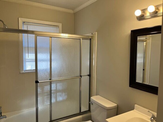 Building Photo - Close to Downtown Albemarle - Apartment