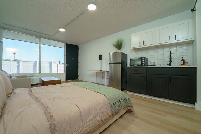 Building Photo - The Dels - Hazelwood