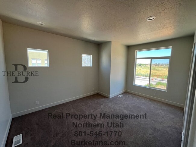 Building Photo - Brand New 3 Bedroom townhome