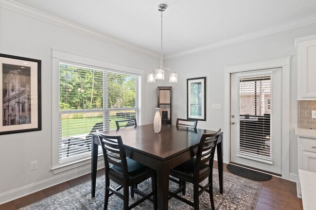 Building Photo - 31889 Marvanna Dr