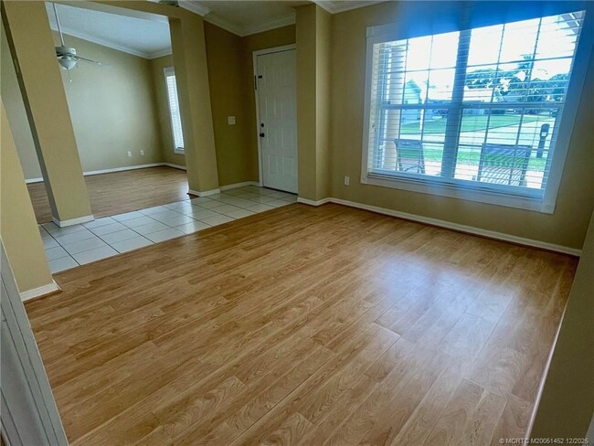 Building Photo - 1397 SW 24th Ln