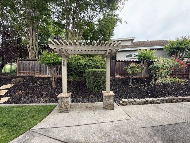 Building Photo - 2833 Prestwick Ct