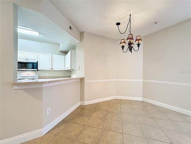 Building Photo - 5560 Metrowest Blvd