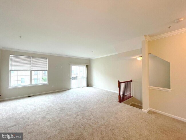 Building Photo - 113 Polo Way