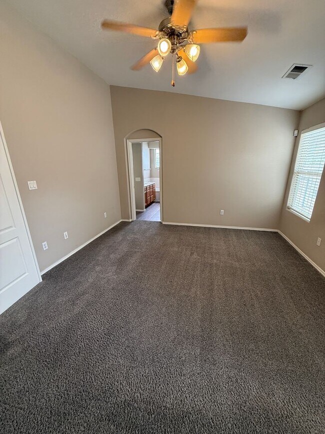 Building Photo - 2526 Tuscan Hills Ln