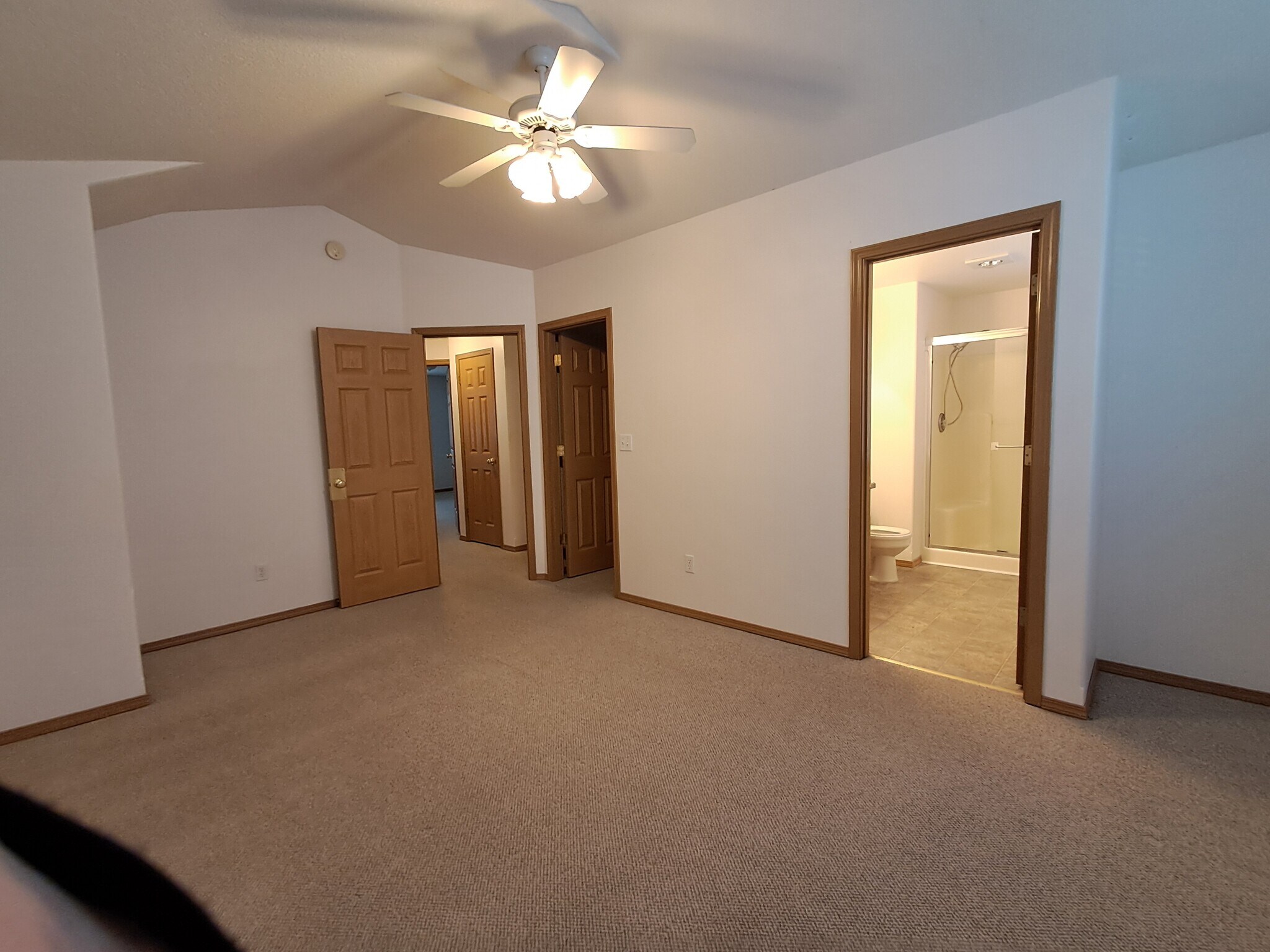 Building Photo - 2222 NE 137th Ct