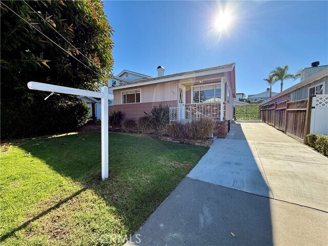 Building Photo - 750 27th St