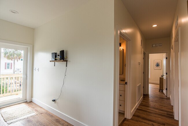 Building Photo - 14413 W Ozello Trail