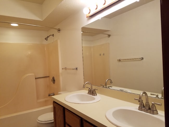 Building Photo - 4831 Drayton Rd