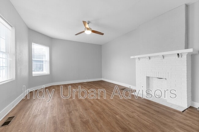 Primary Photo - 2954 Ruckle St