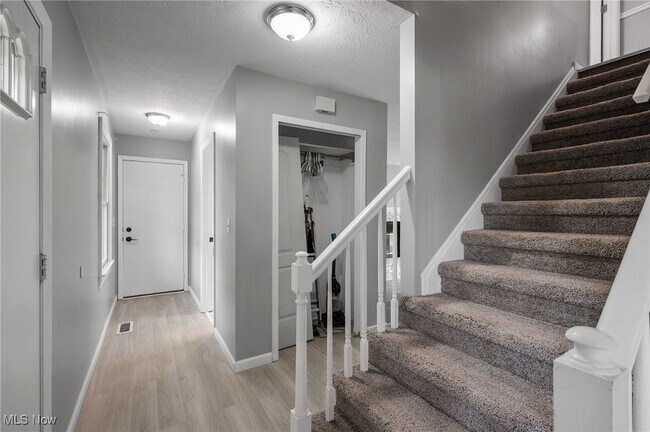 Building Photo - 13971 Walking Stick Way