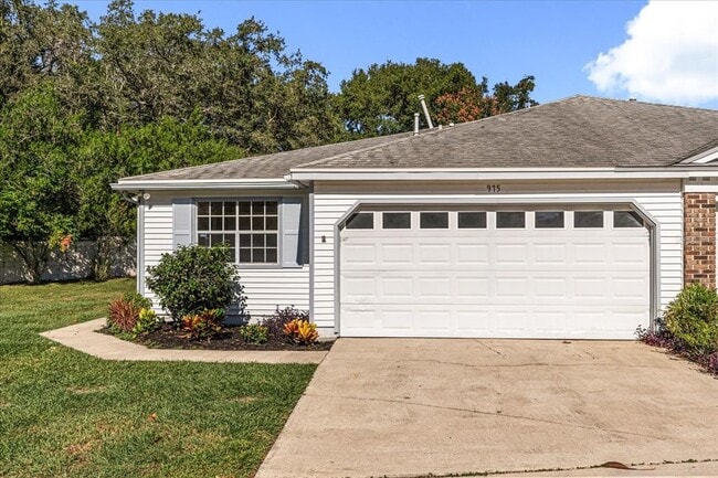 Primary Photo - 975 Malden Ct