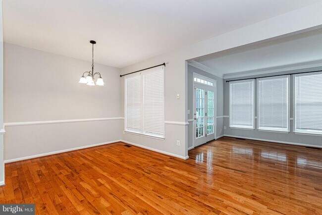 Building Photo - 7877 Dogue Indian Cir
