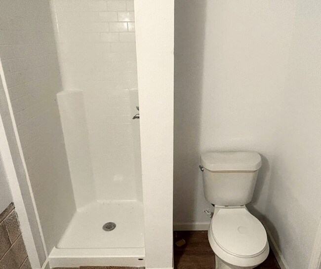 Building Photo - Backhouse Efficiency For Rent
