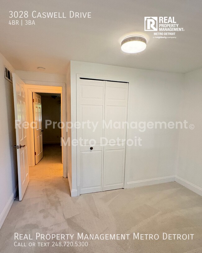 Building Photo - 3028 Caswell Dr