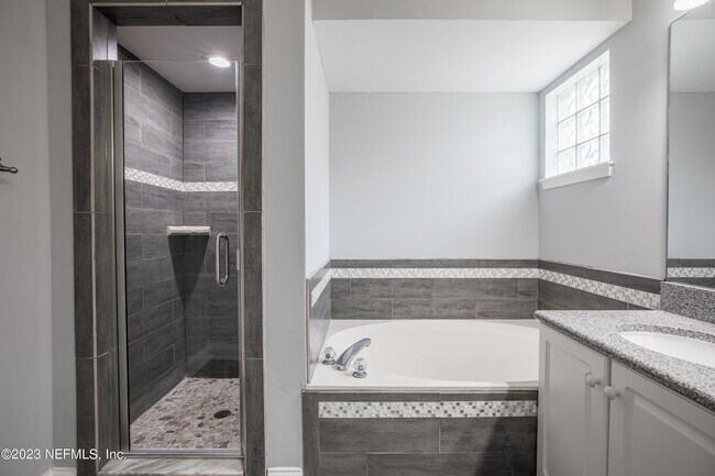 Building Photo - 13607 Capistrano Dr S