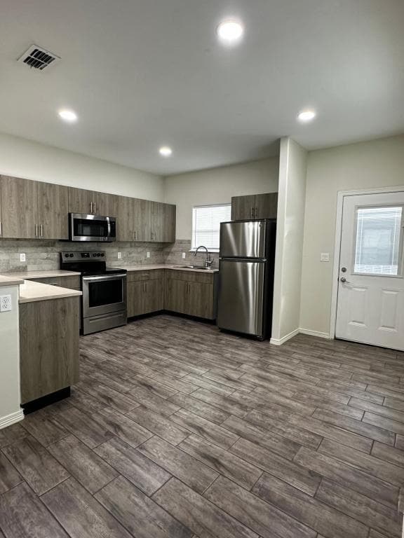 Building Photo - 3004 Sabercat Ave