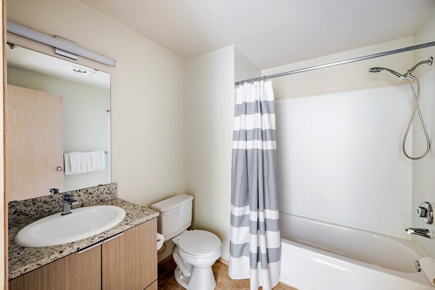 Building Photo - 4740 21st Ave NE