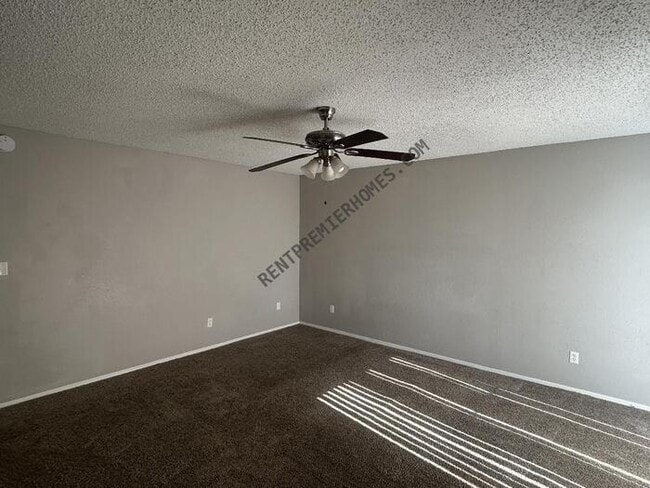 Building Photo - 12909 E 28th Pl