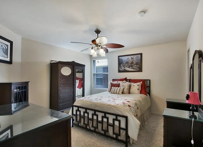 Building Photo - VIEW NOW/COMING SOON - Spacious 5-Bedroom Home in Allen with Office, 2 Living Areas & First-Floor...