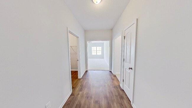 Building Photo - Gorgeous Columbia County 4 Bedroom in Grove Landing Subdivision.