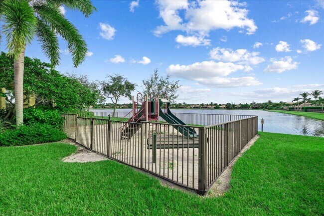 Building Photo - 1575 Newhaven Point Ln