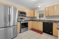 Building Photo - 179 Littleton Rd