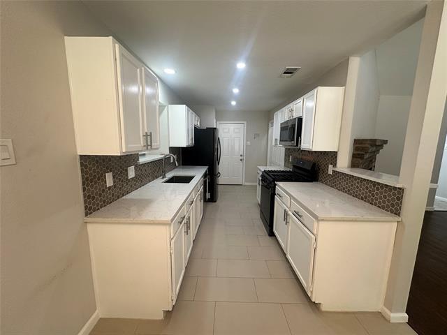 Building Photo - 7814 Bob White Dr