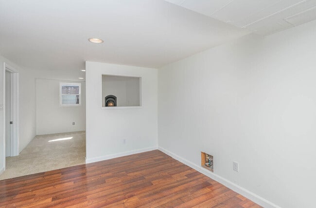 Building Photo - 4814 36th Ave NE