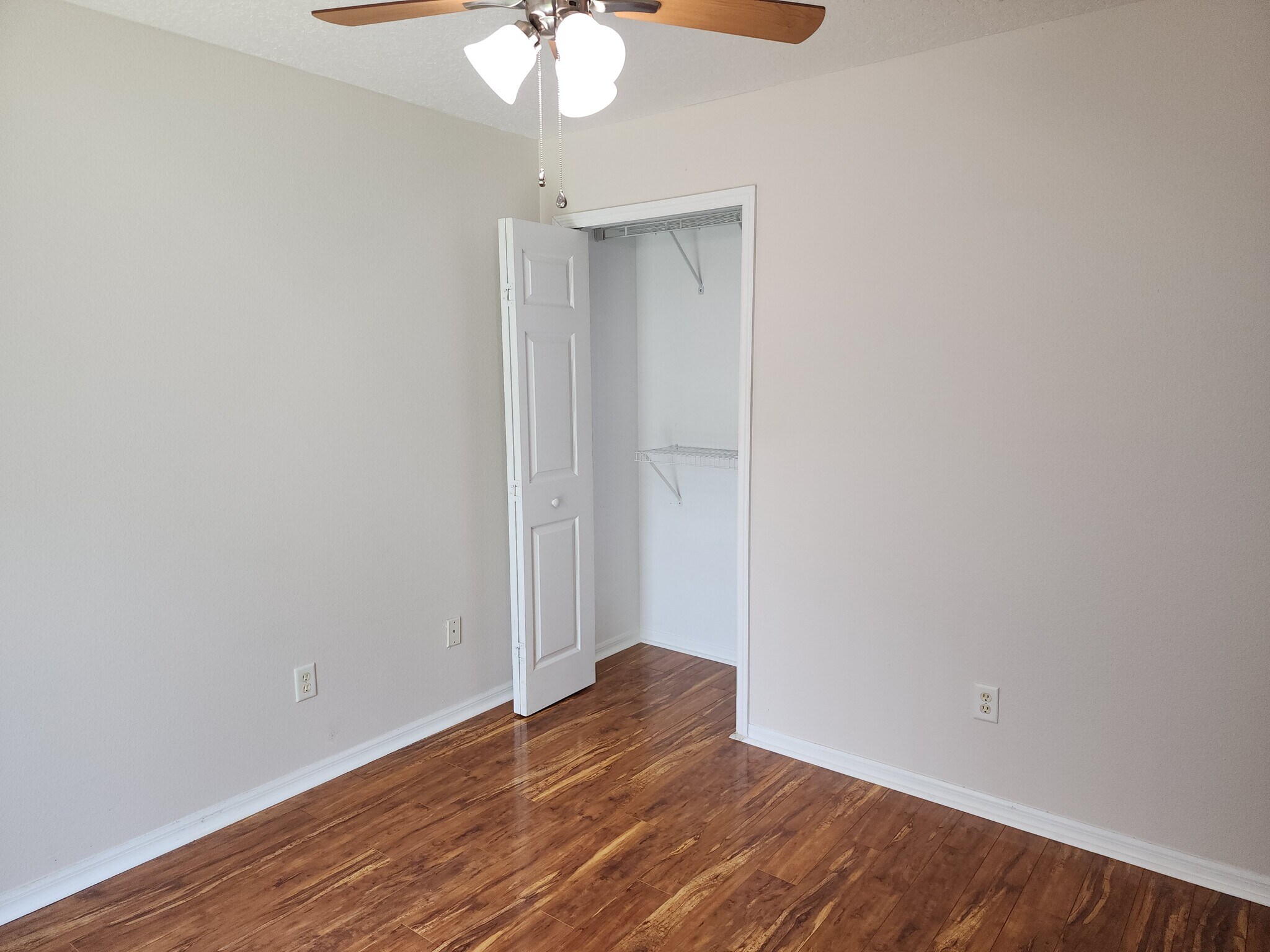 Bedroom 2 - 1419 Russell Ave