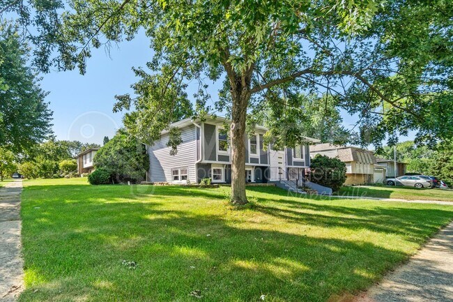 Building Photo - 313 Falconridge Way