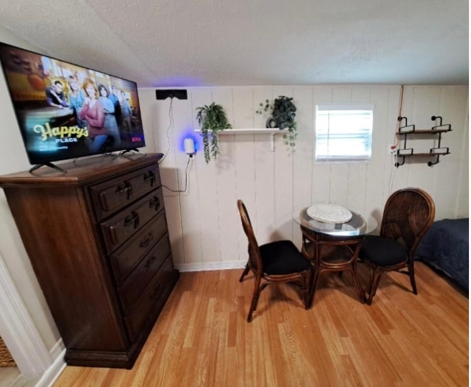 Building Photo - 6221 SW 41st Pl