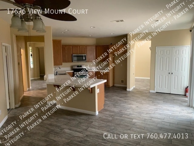 Building Photo - 17676 View Mt Ct