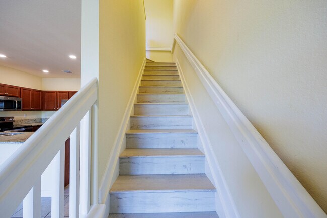 Building Photo - 5636 NW 58th Ln